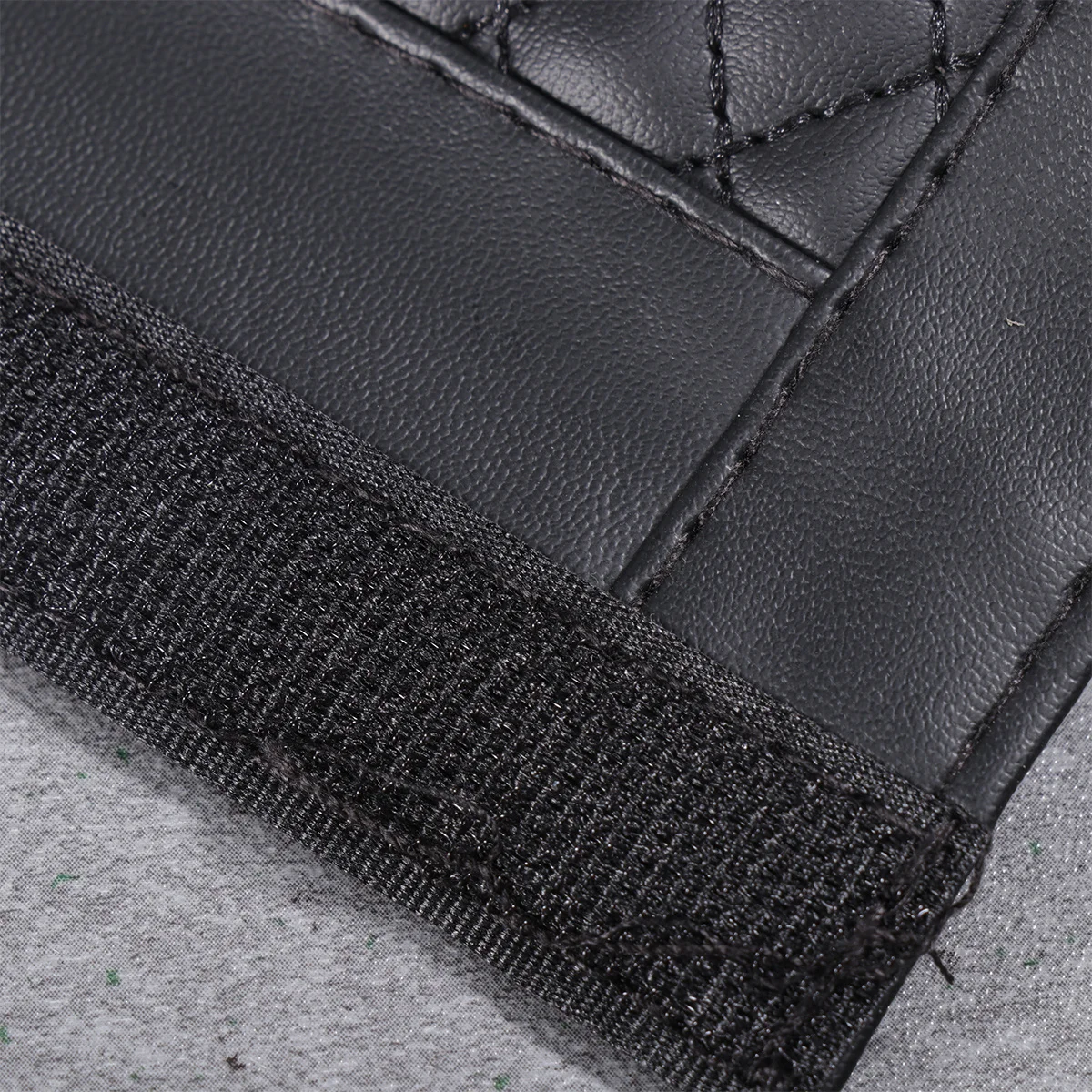 

2Pcs Safety Protectors Lambskin Soft Comfortable Covers Black Auto Strap Padding Accessories