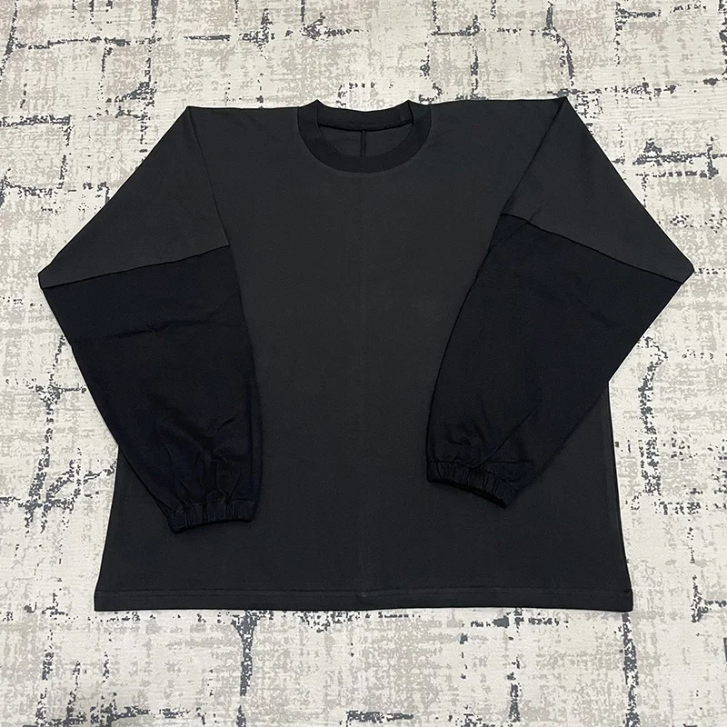 Hochwertige Baumwoll-Vintage-T-Shirts in Anthrazit-Schwarz, Übergroße Splicing-T-Shirts im Kanye West Stil, Doppellagige Langarm-T-Shirts