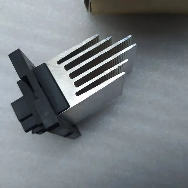 

Blower Motor Resistor Regulator 972353K100 fit Hyundai KIA TUCSON SONATA OPTIMA AZERA GENESIS SEDAN VERACRUZ EQUUS