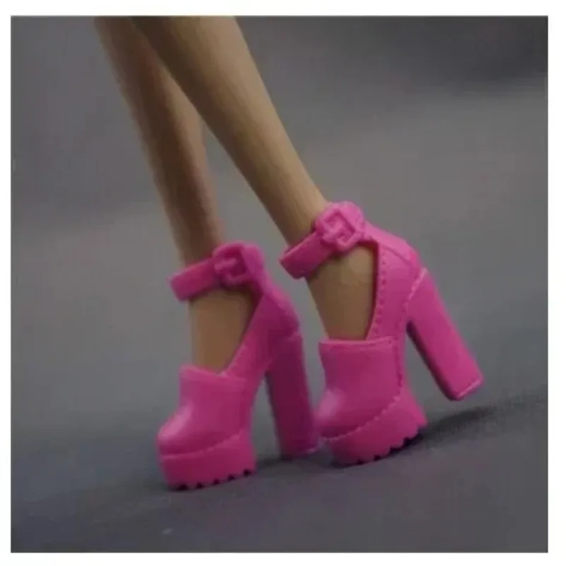 Doll shoes accessories for your BB 1:6 dolls A107
