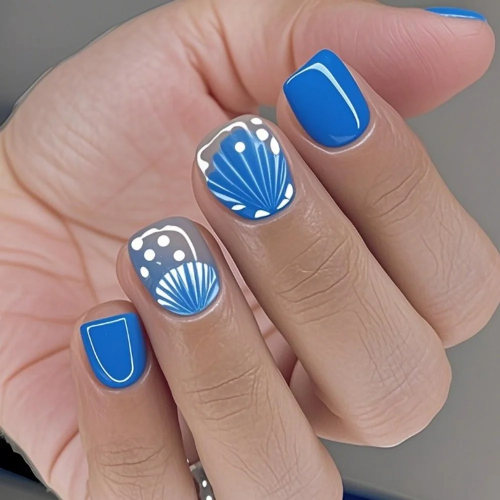 24pcs Wearable False Nails Tips with Fish Seashell Design White Press on Nails Art Finished Short Square Fake Nail Sets Manicure