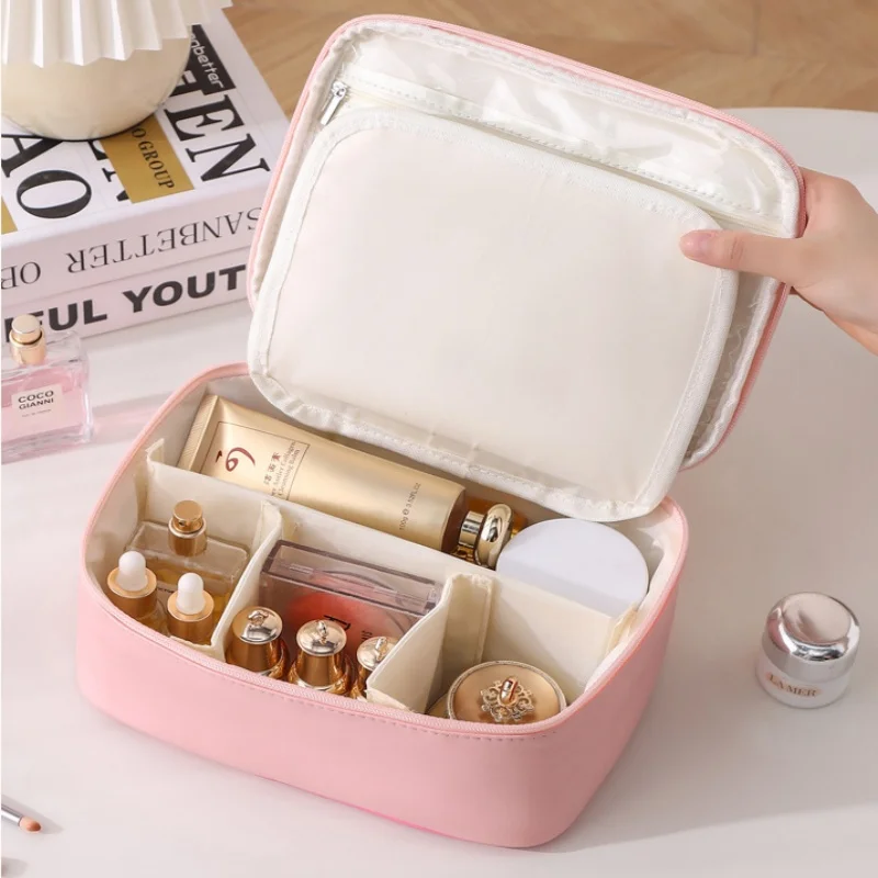 Genuine Sanrio Characters PU Makeup Bag for Women Large Capacity Waterproof Portable Commuter Travel Handbag Storage Bag - view 3
