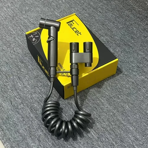 Imagen 2 del producto Pistola rociadora de inodoro de acero inoxidable duradera, descargador de refuerzo de doble salida con válvula triangular para limpieza de baño