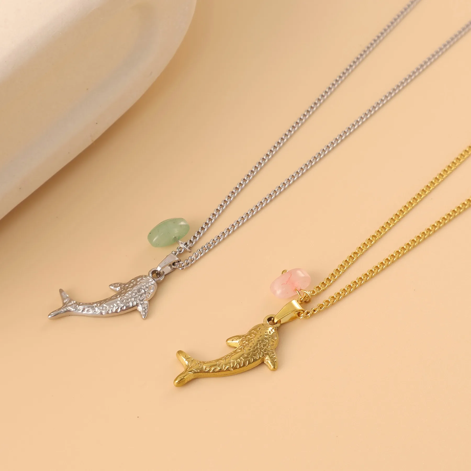 Fashionable Ocean Personalized Shark Pendant Women's Necklace Ideal Gift for Weddings, Engagements, and Parties Gifts