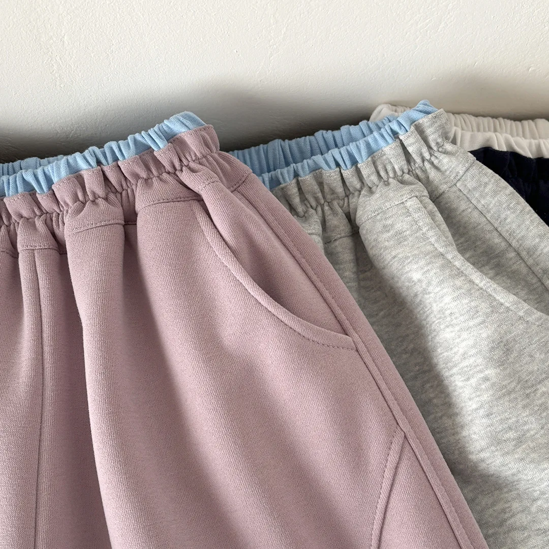 2-10 Jahre Frühling Lässige Kinder-Jogginghose Mädchen Kontrastfarbe Elastischer Bund Locker Sitzende Hose Weiche Kinder-Jungenhose – Detail 7