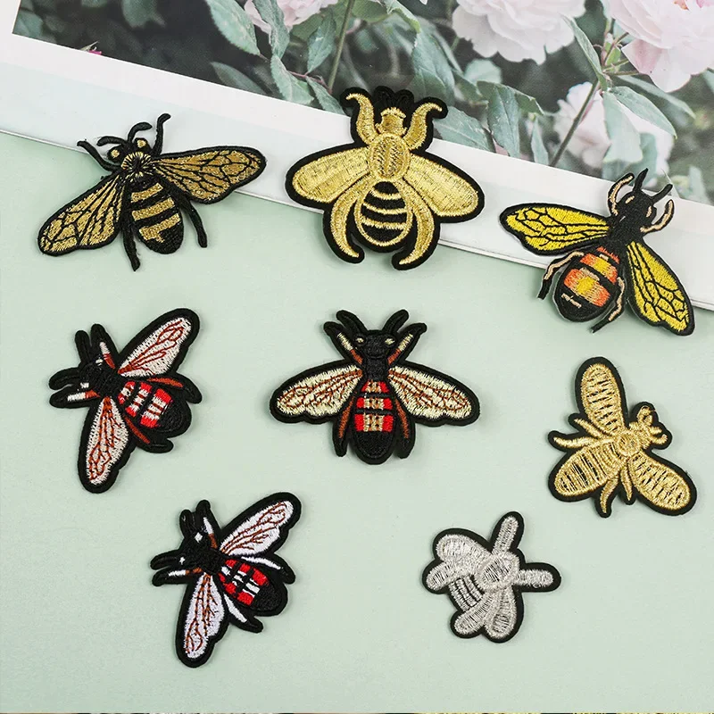 Metallic Gold Thread Embroidery Bee Patches Iron on Silver Wasp Cloth Appliques Small Fashion Thermo Adhesive Decals for Garment