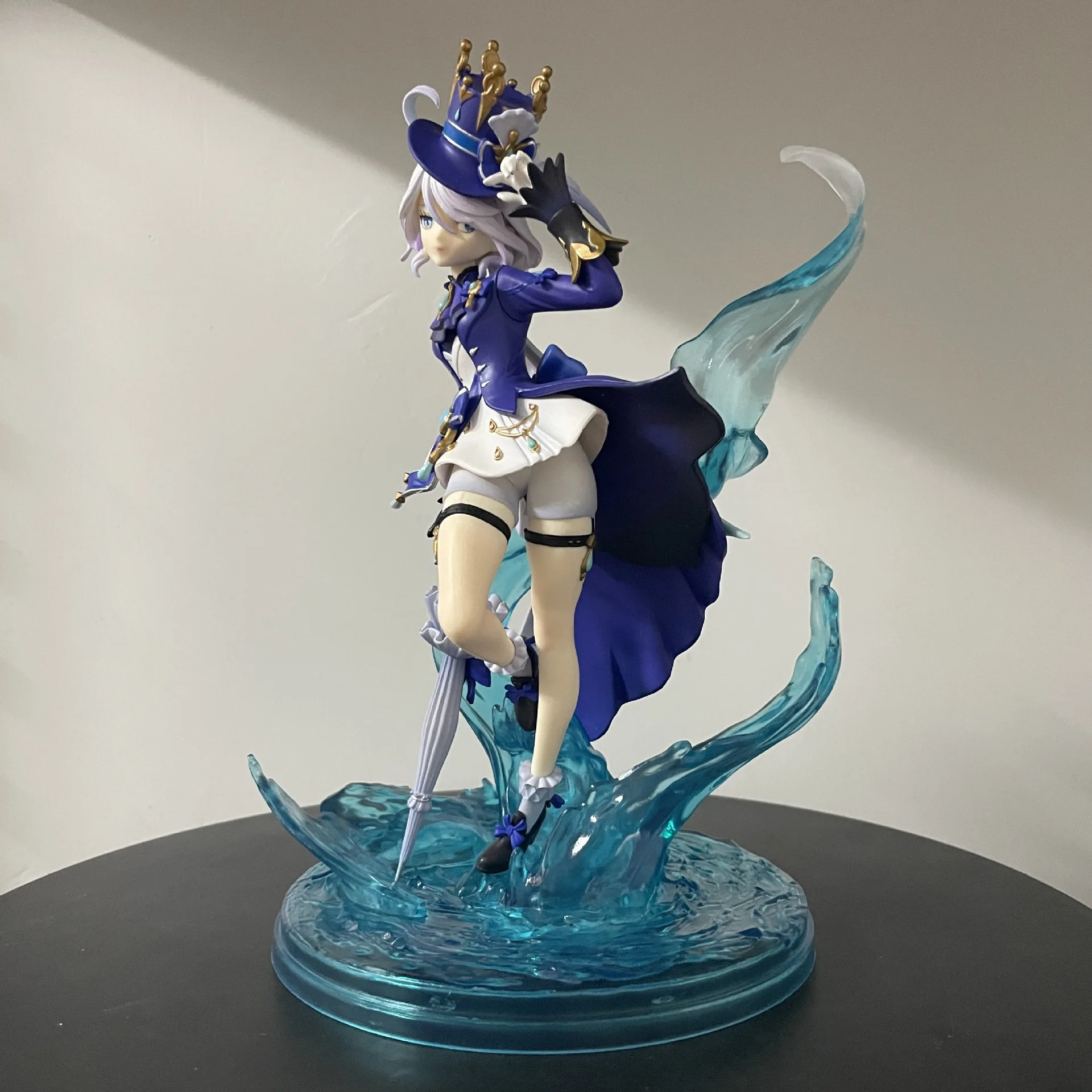 原神インパクトアニメフィギュアフリナフォカロスアクションフィギュアPVCモデルGKスタチュードールコレクションデスクデコレーション誕生日プレゼント