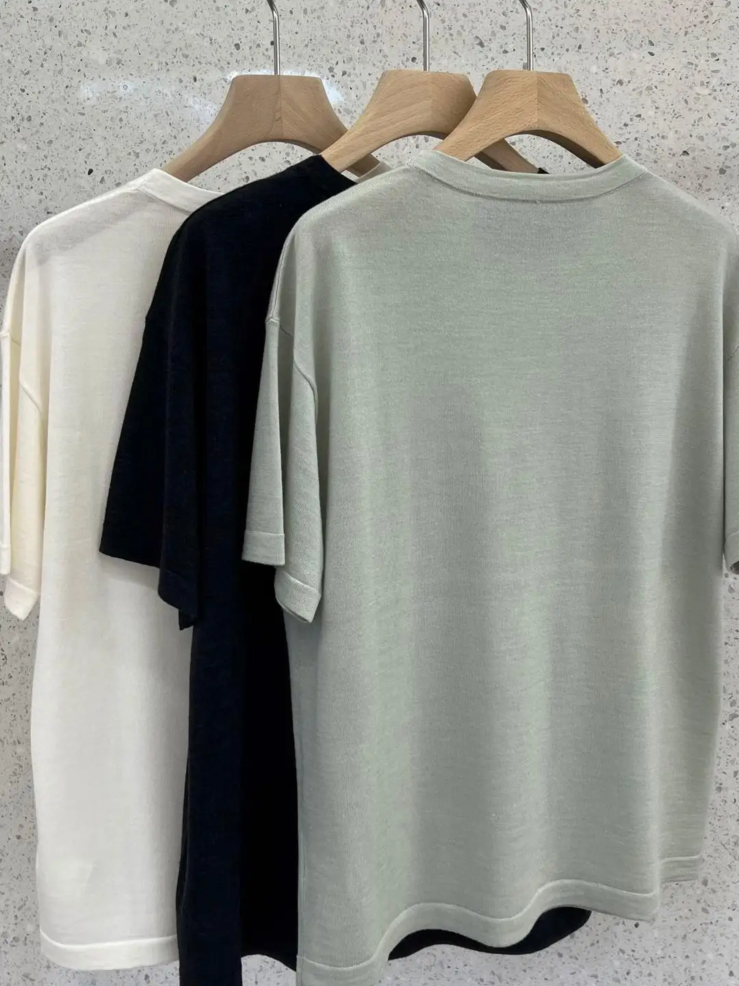 Embroidered flower round neck short sleeved knitted sweater for women loose fitting and versatile top wool knitted short