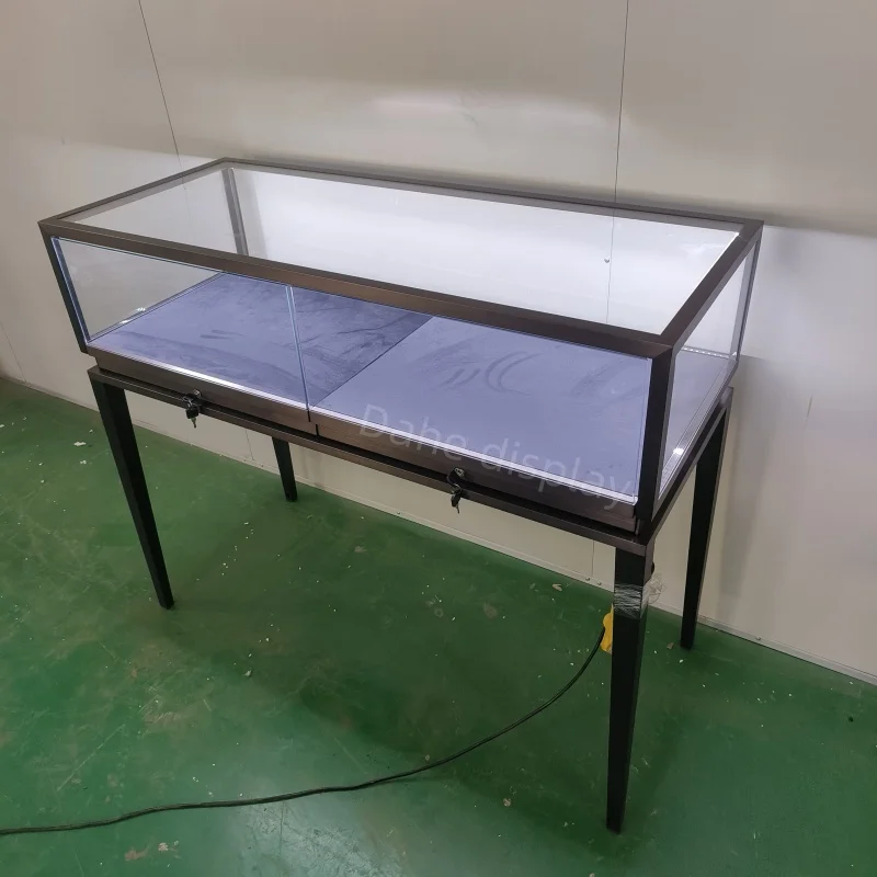 Custom.Luxury Jewelry Shop التصميم الداخلي الفولاذ المقاوم للصدأ الزجاج عرض خزانة المجوهرات عرض المجوهرات المخصصة