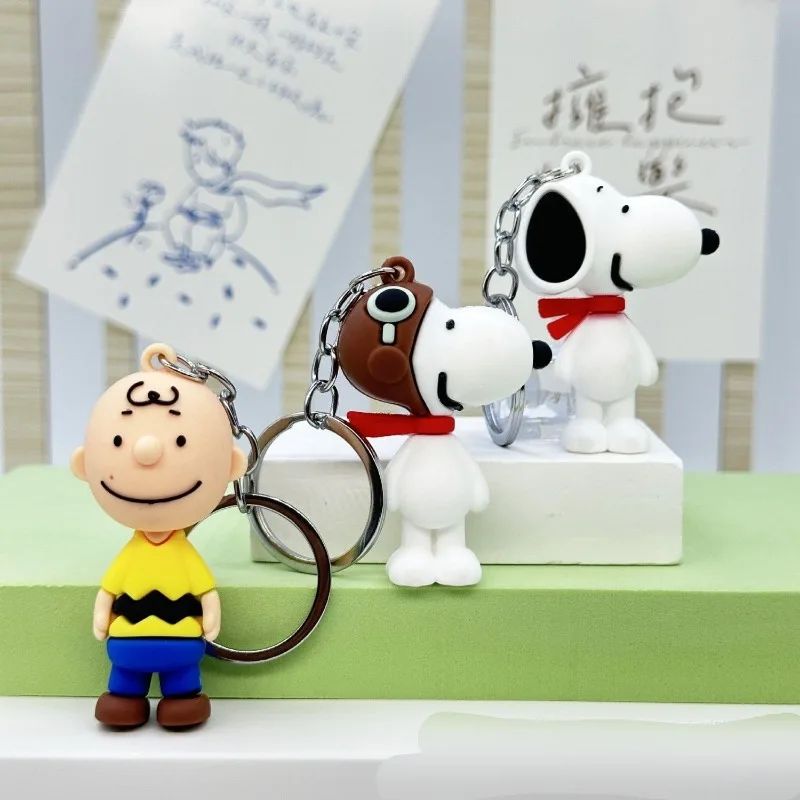 Snoopy animation peripheral creative silicone three-dimensional Charlie Brown doll school bag charm car keychain hanging chain