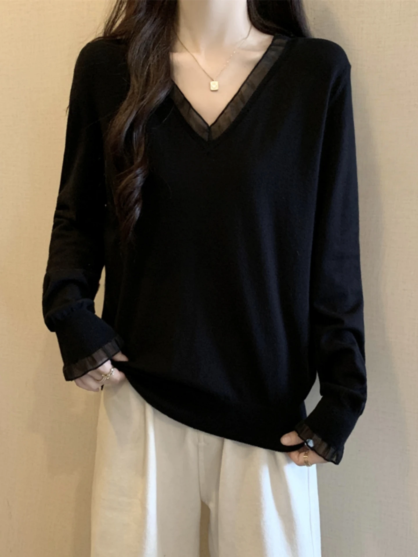 Black Mesh Splice V-Neck Knitted Base Shirt Women's Spring Autumn New Large Size Beautiful Slimming Top Korean Style Straight...