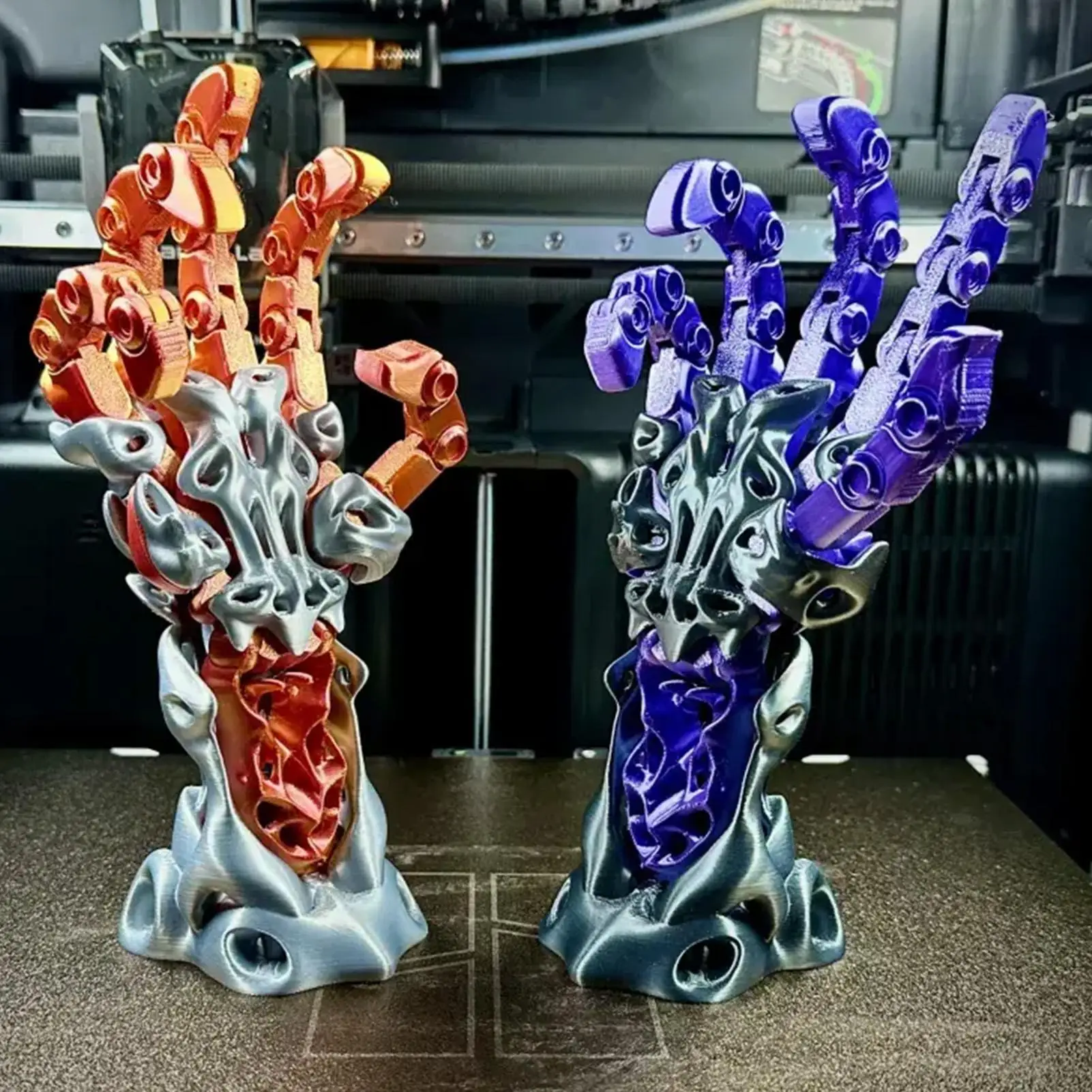 Robot Hand Model Movable Mechanical BionicFingers Manikin Figure Movable Fingers Joints Robot Hand Statues For Men/Women