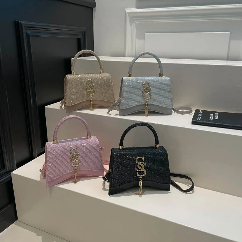 

2025 A/W Trendy Work Tote for Professionals, Spacious Laptop Bag Multi-functional Shoulder Crossbody, Lightweight Commuter Bag