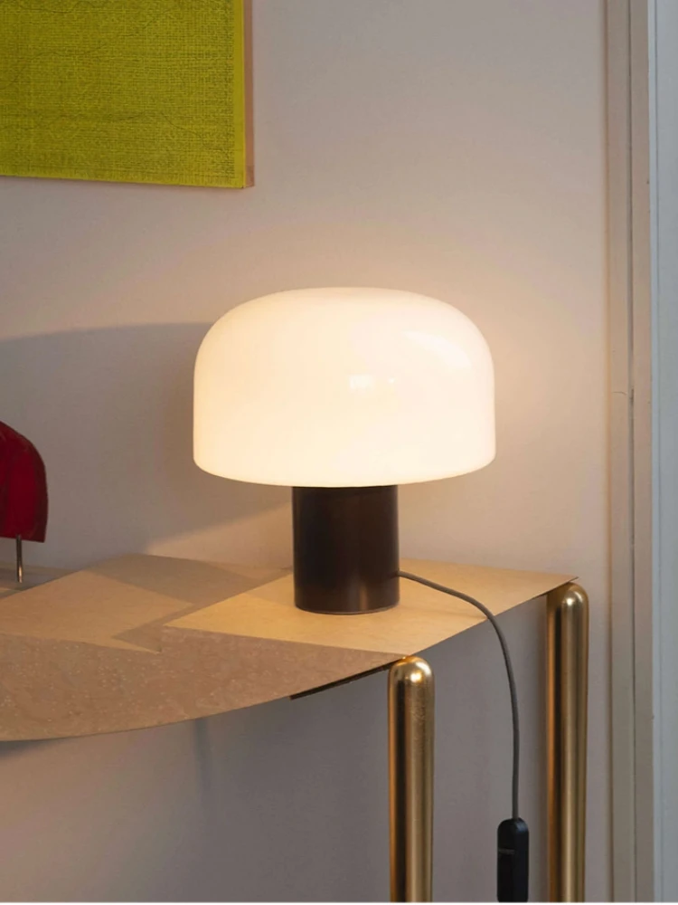 

Nordic Minimalist Mushroom Table Lamp, Modern Simple Style White Bedside LED Lamp for Bedroom Living Room Home Decor