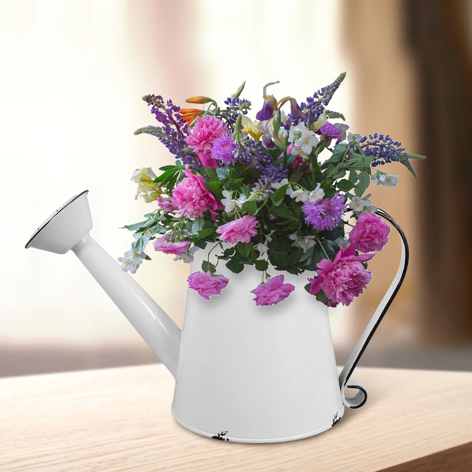 

Rustic Metal Kettle Vintage Flower Bucket Iron Decorative Home Decor Farmhouse Style Floor Vase Dried Flower Arrangement Vase