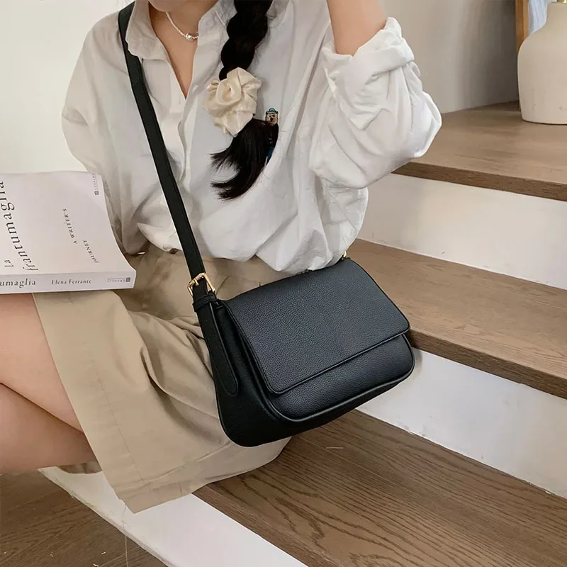 

Korean Women's High-End Fresh Armpit Hand-Held Small Square Bag Trendy Ins Fashion Versatile Single Shoulder Crossbody Bag