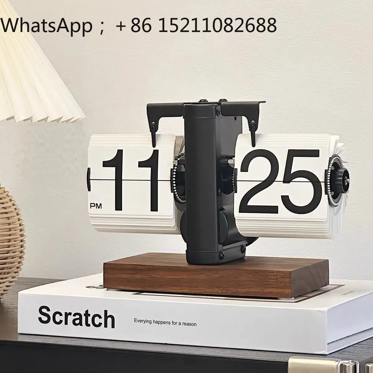 LLY creative automatic page turning clock desktop ornament retro mechanical watch pendulum desktop digital clock
