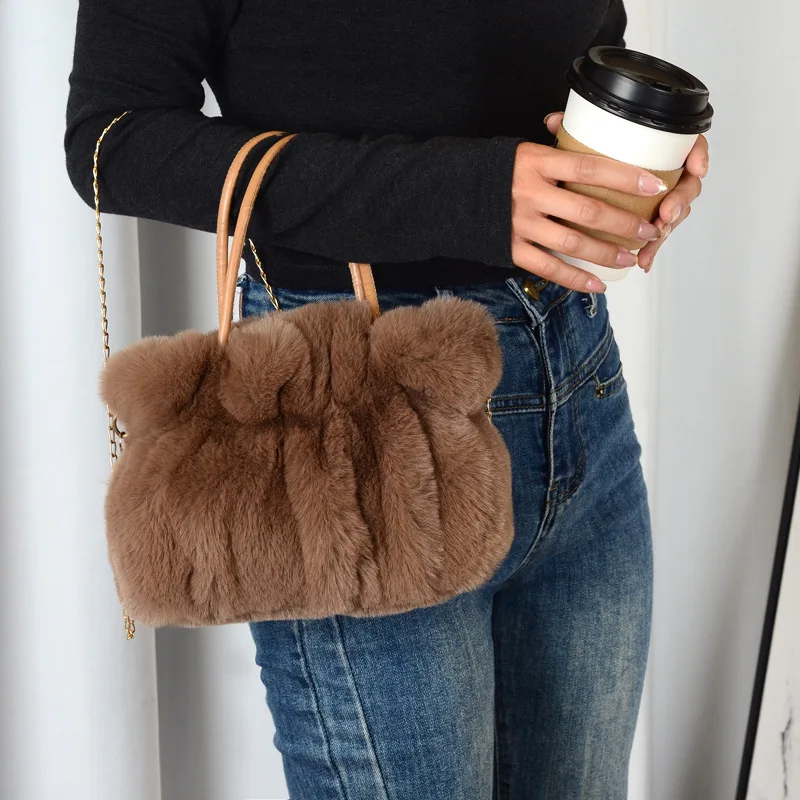 

Crossbody Bag Handbag Peluche Women's Autumn and Winter New Pleated Premium Plush Fashion Shoulder Bag