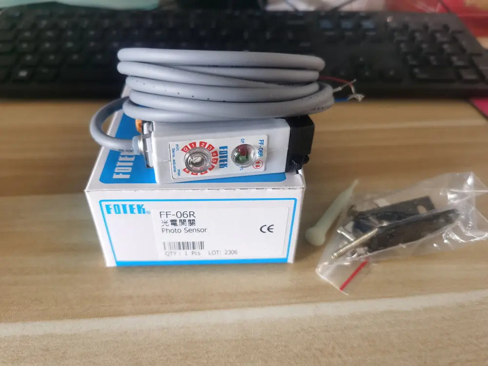 1PC Fotek FF-06R FF06R Sensor In Box -New #FOT