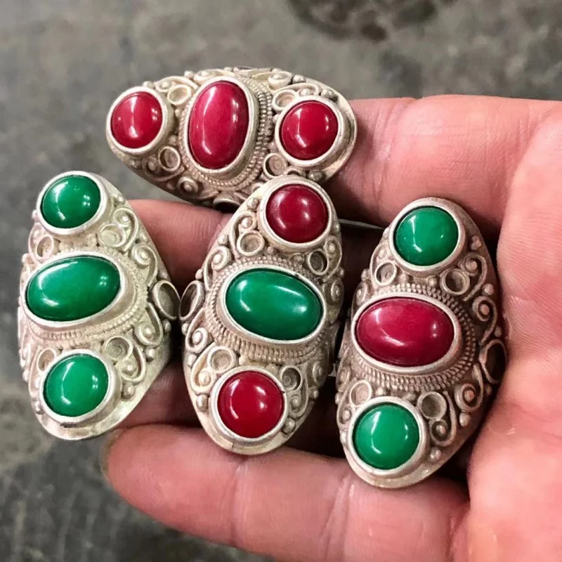 

Wholesale Retro Yang Green Jade Jade Ring Tibetan Silver Inlaid Men's Retractable Green Jade Ring One Piece Dropshipping