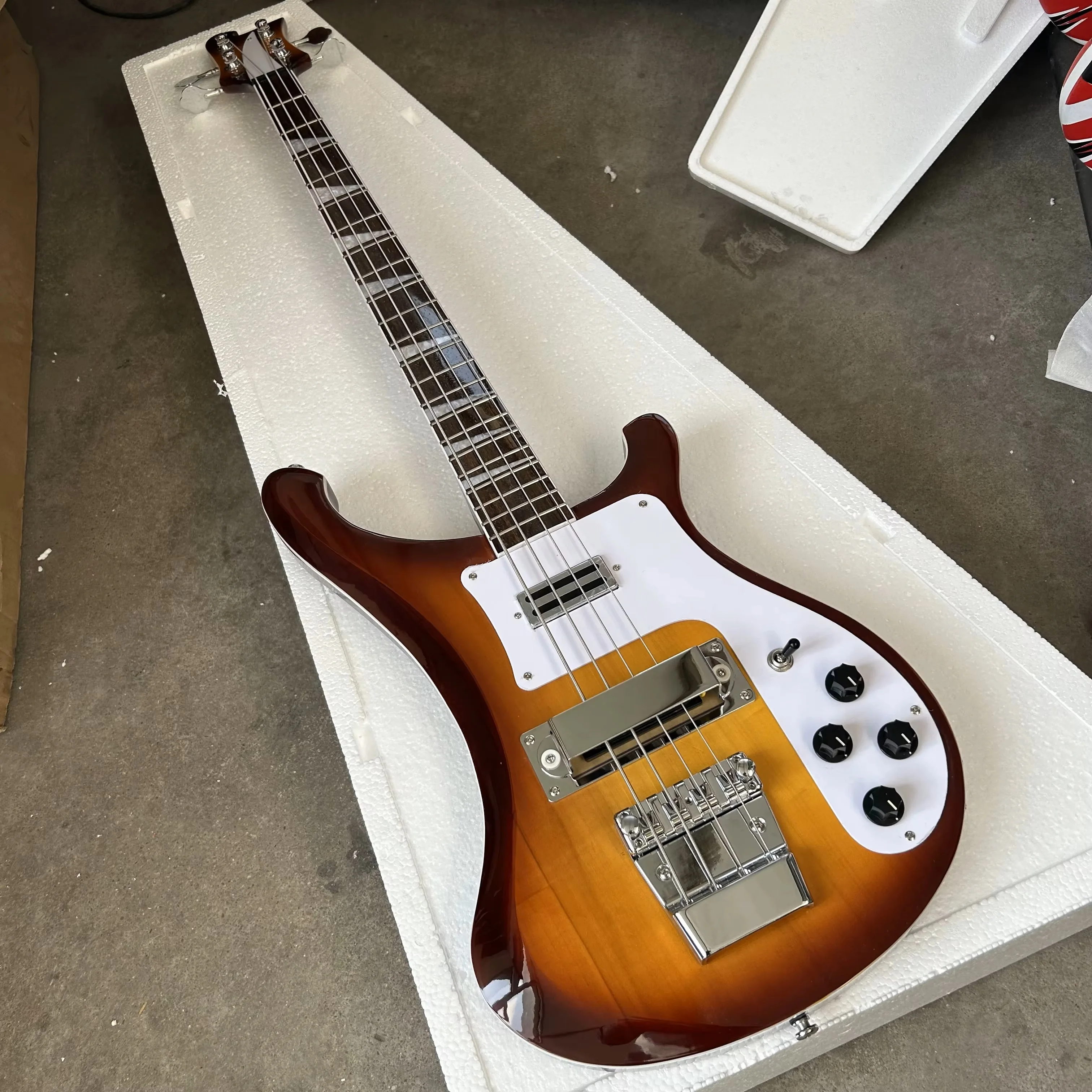 

In stock, Rickenbacker 4003 Sunset Bass Guitar, available for wholesale and retail.