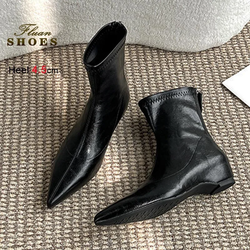 新型ポインテッドトゥショートブーツ 4.5cmミドルヒール レディースアンクルブーツ 秋 フレンチスタイル レディースシューズ ブラック ファッションミドルブーツ