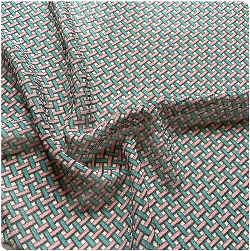

classical grid Faux Silk Georgette Fabric Polyester Chiffon Thin Light W150cm