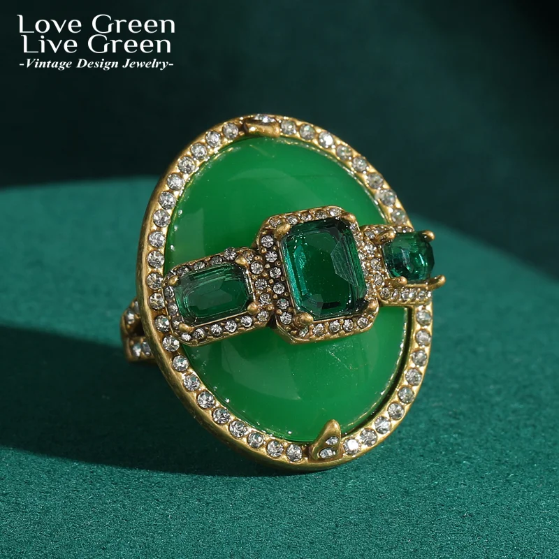

Vintage Luxury Gold Color Green Ring Jade For Woman Natural Stone Zircon Oval Retro Outfits Gift Antique Jewelry Korean Designe