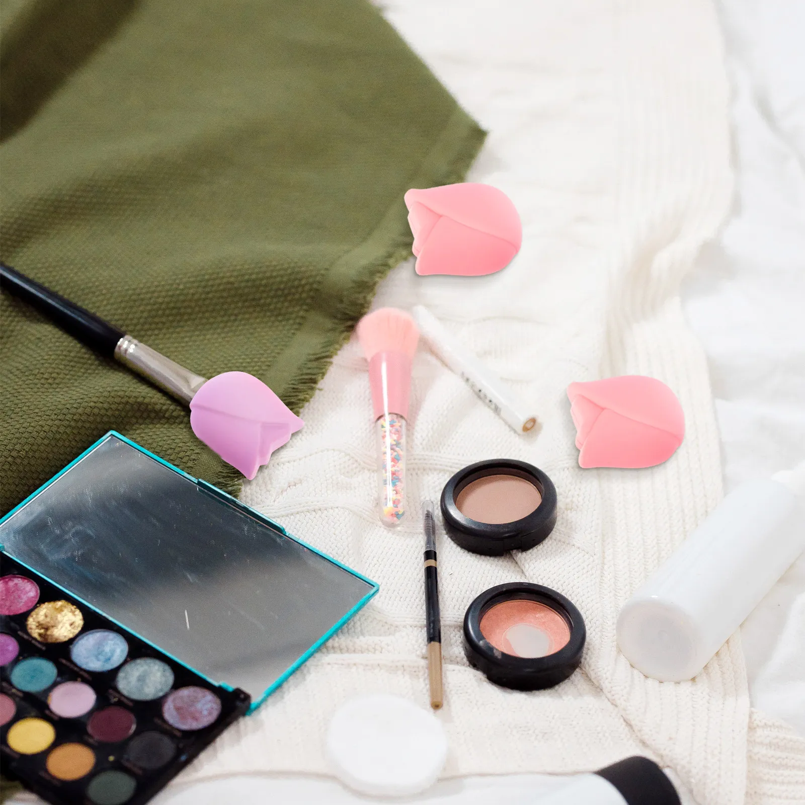 

6Pcs Silicone Makeup Brush Covers Dustproof Protective Caps for Bristles Travel Portable Brush Protectors Reusable