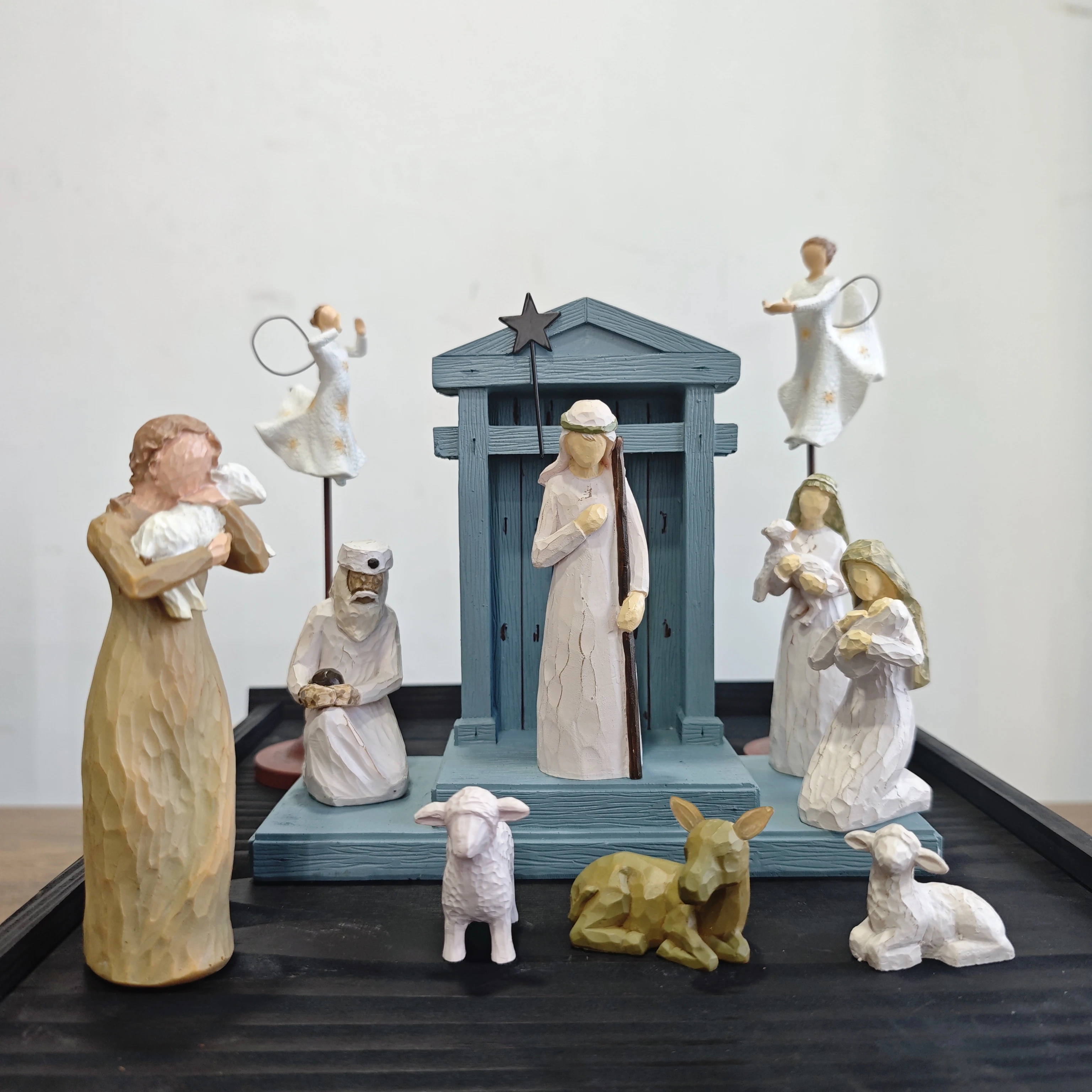 Holy Family Nativity Premier Plus Shepherds, Animals and Angels Decorative Figurines Home Decoration Crafts Accessories