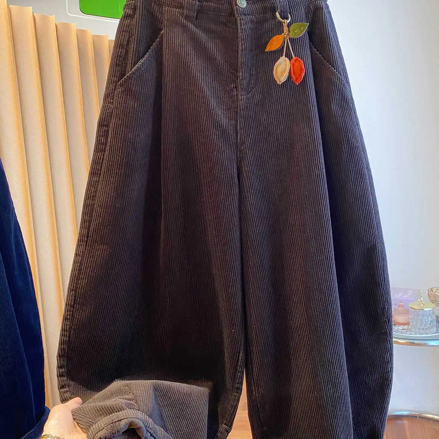 High-end yellow corduroy pants women's 2025 new autumn loose casual high-end high-end cropped pants