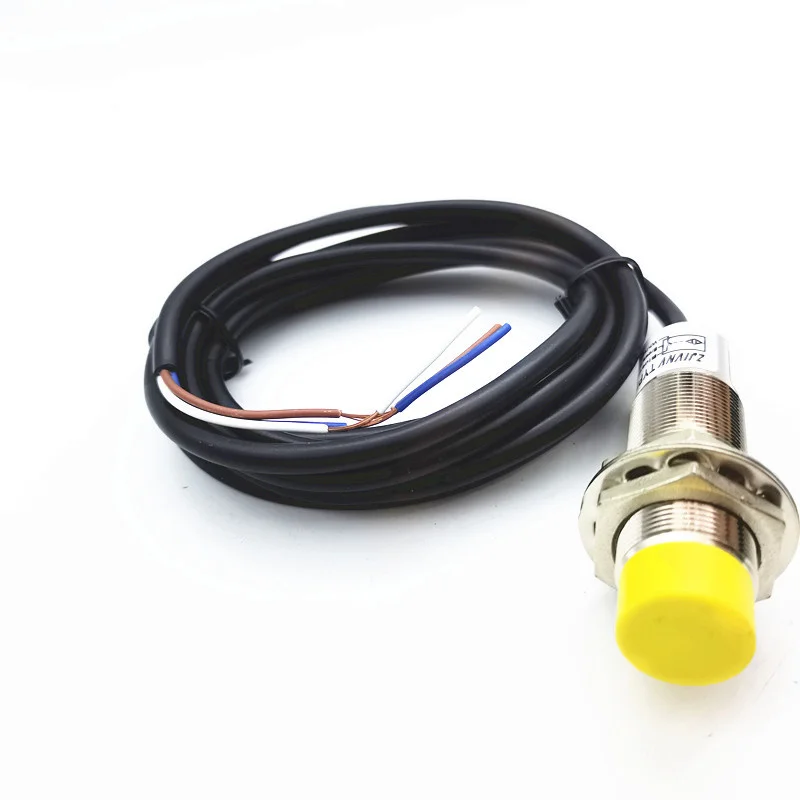 cylinder non-flush type metal proximity switch M18 inductive sensor PNP NO+NC normally open & close DC 4 wires, distance 8mm