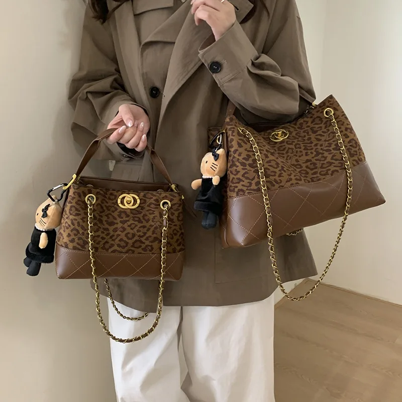 ‌ Borsa tote con giunture alla moda: borsa a tracolla resistente all'acqua per donna, splice borsa da pendolare per viaggi e college, materiale ecologico ‌