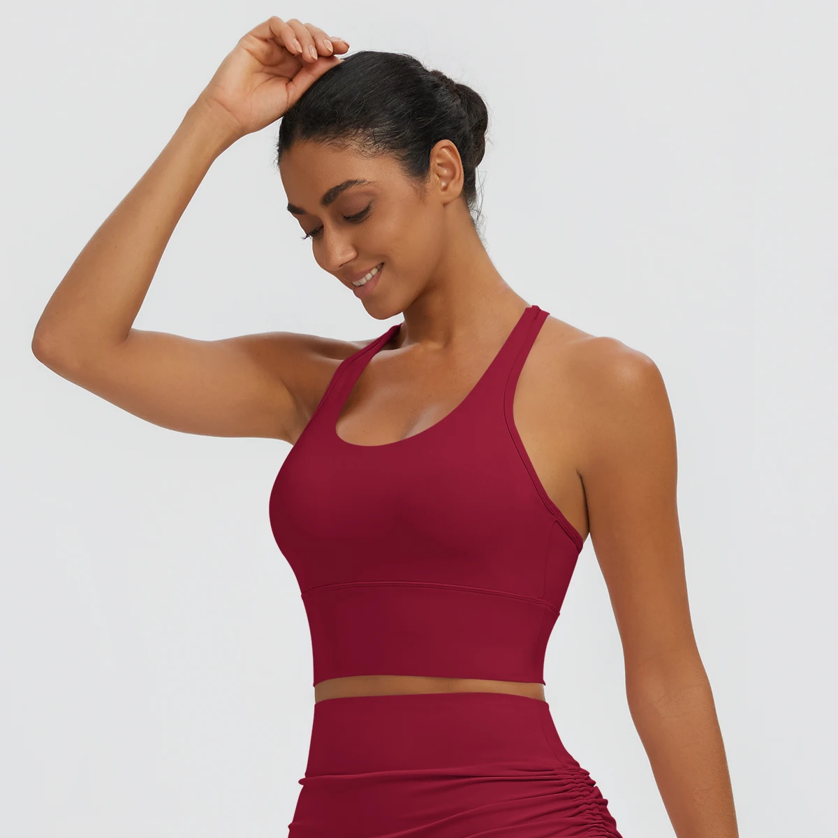 Schnell trocknendes, sexy Yoga-Top in I-Form, stoßdämpfendes Lauf-Yoga-Oberteil mit Brustpolster, einfarbiges Sommer-Fitness-Oberteil für das Training. – Detail 5