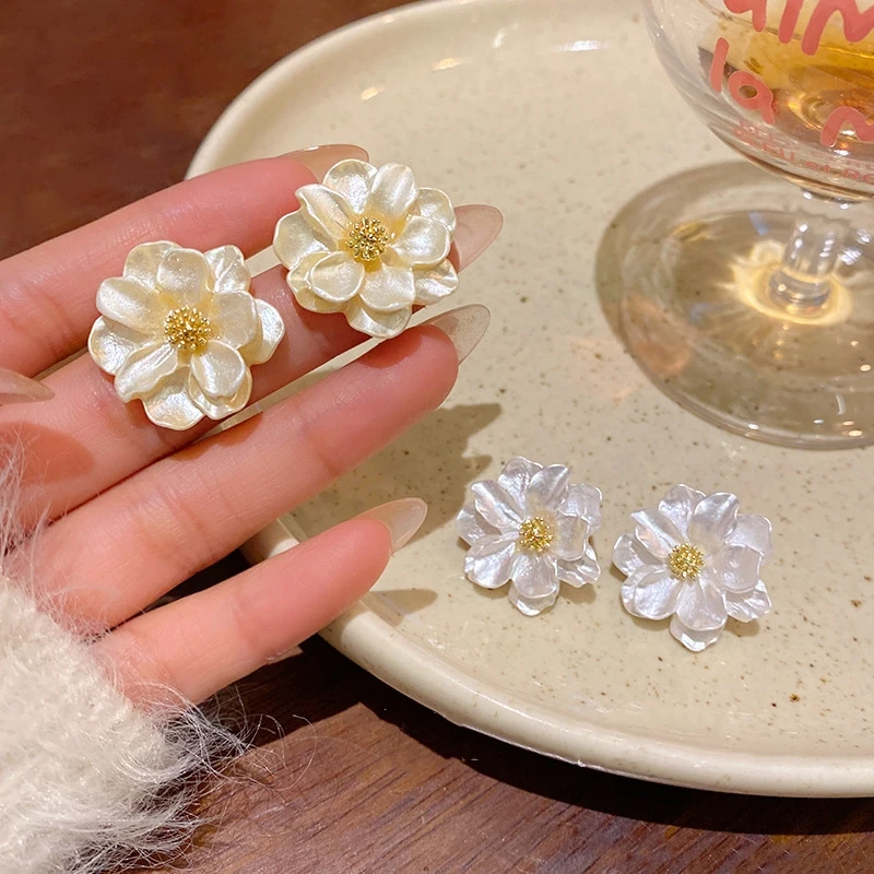 LATS Elegant White Flower Stud Earrings for Women Golden Stamen Double Layer Camellia Earring Party Trendy Jewelry 2025 New In