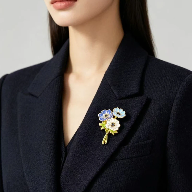 New Creative Plant Flower Metal Brooch Rose Forget Me Not Lily Bell Shape Rustic Elegant Badge Pin DIY Clothing Gift Bag Commute