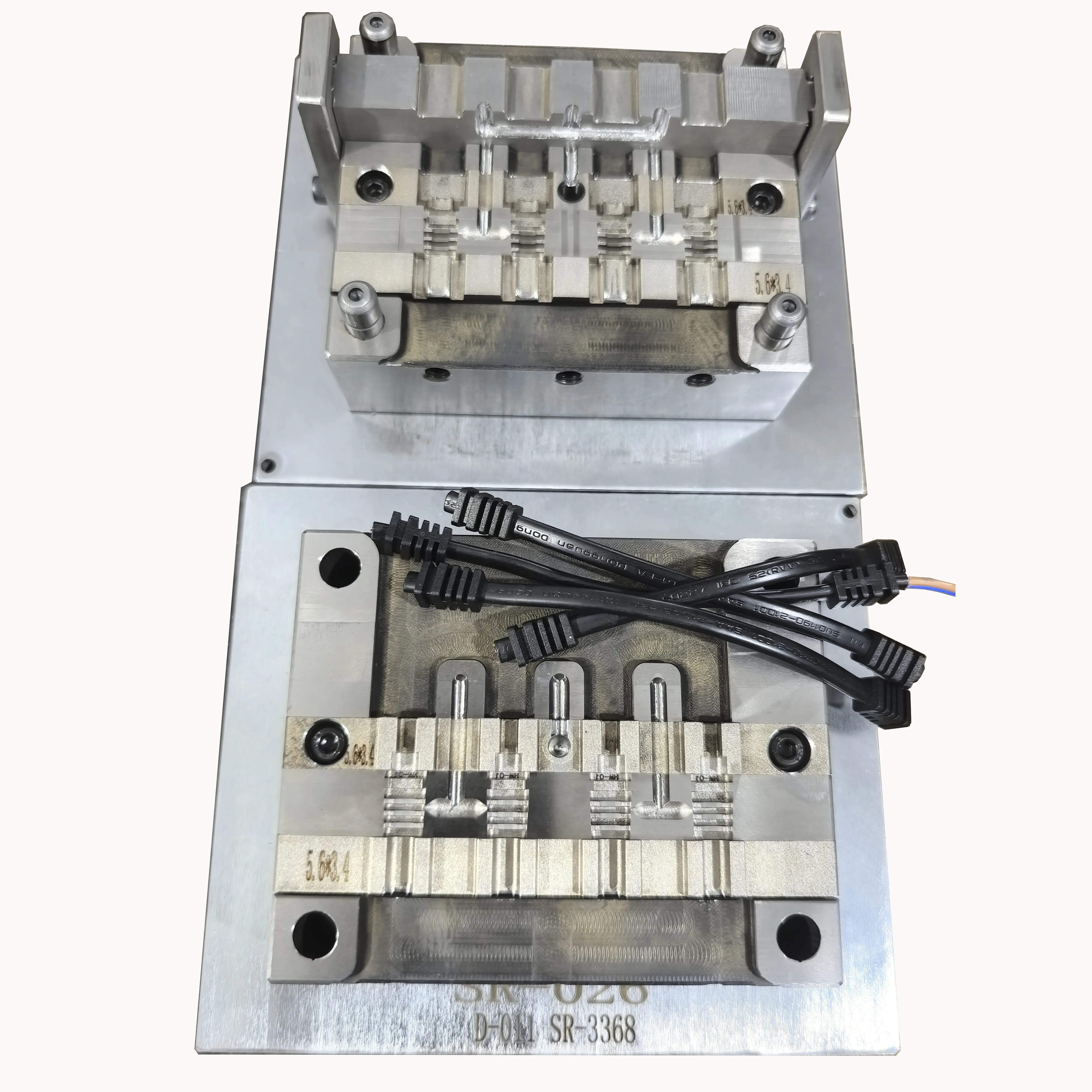 

Plastic PVC Cable Square SR Tail Card Mold Manufacturer Wire Connector Electronic Connector Tail Mold Manufacturer