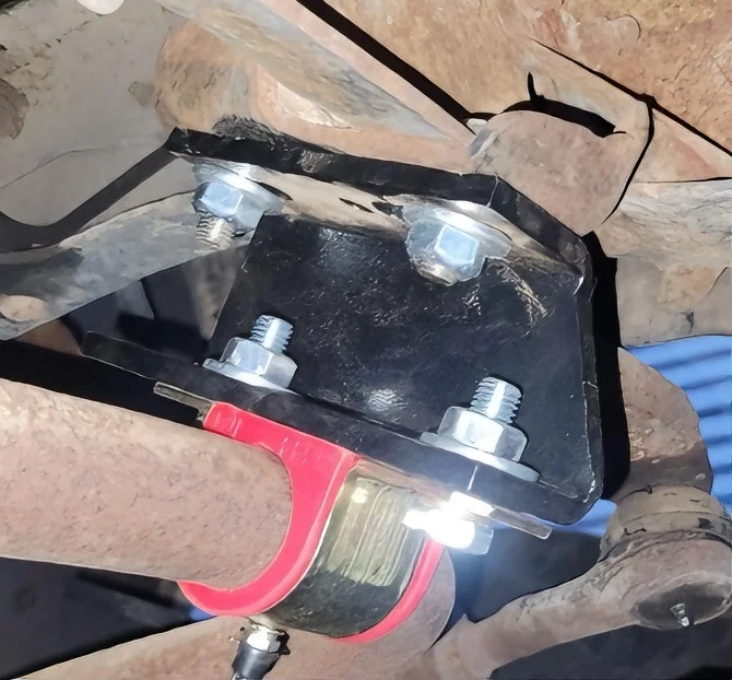 

2pcs Car Front Sway Bar Drop Brackets Lower Front Anti-Roll Bar Mounting Bracket C10/ K10-1019 For Chevrolet 1967-1987