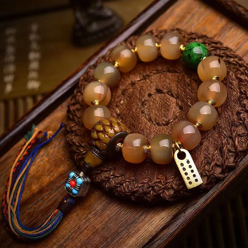 

Tibetan Natural Horn Bracelet Single Ring Sugar Cane Clear Barrel Bead Round Retro Hand String for Men and Women Luxury Jewelry