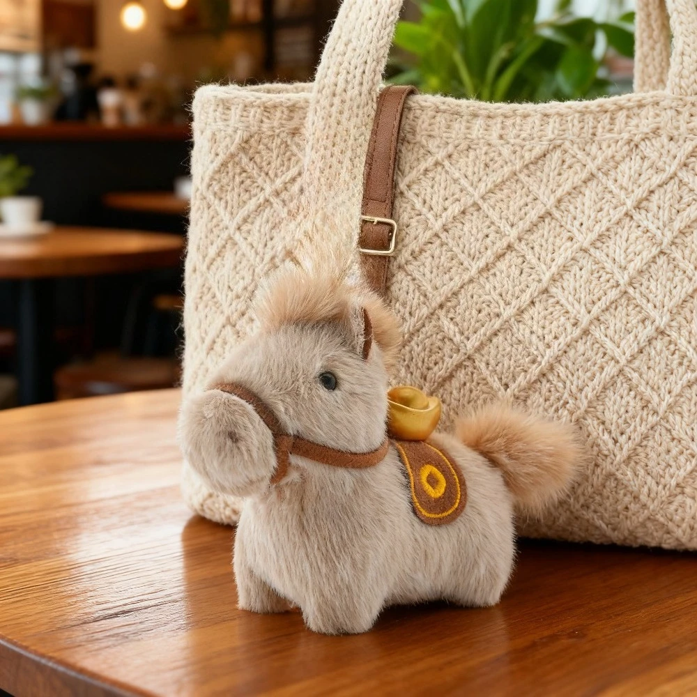 럭키 호스 플러시 키체인 및 장식품 2026년 조디악 마스코트 귀여운 디자인 키링 책상 장식 및 축제 기념 선물