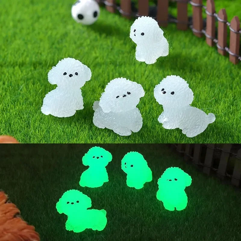 4Pcs/Set Glowing Dog Mini Figurines Miniature Cut Dogs Micro Landscape Potted Ornament Glowing in Dark Dogs Fairy Garden Decor