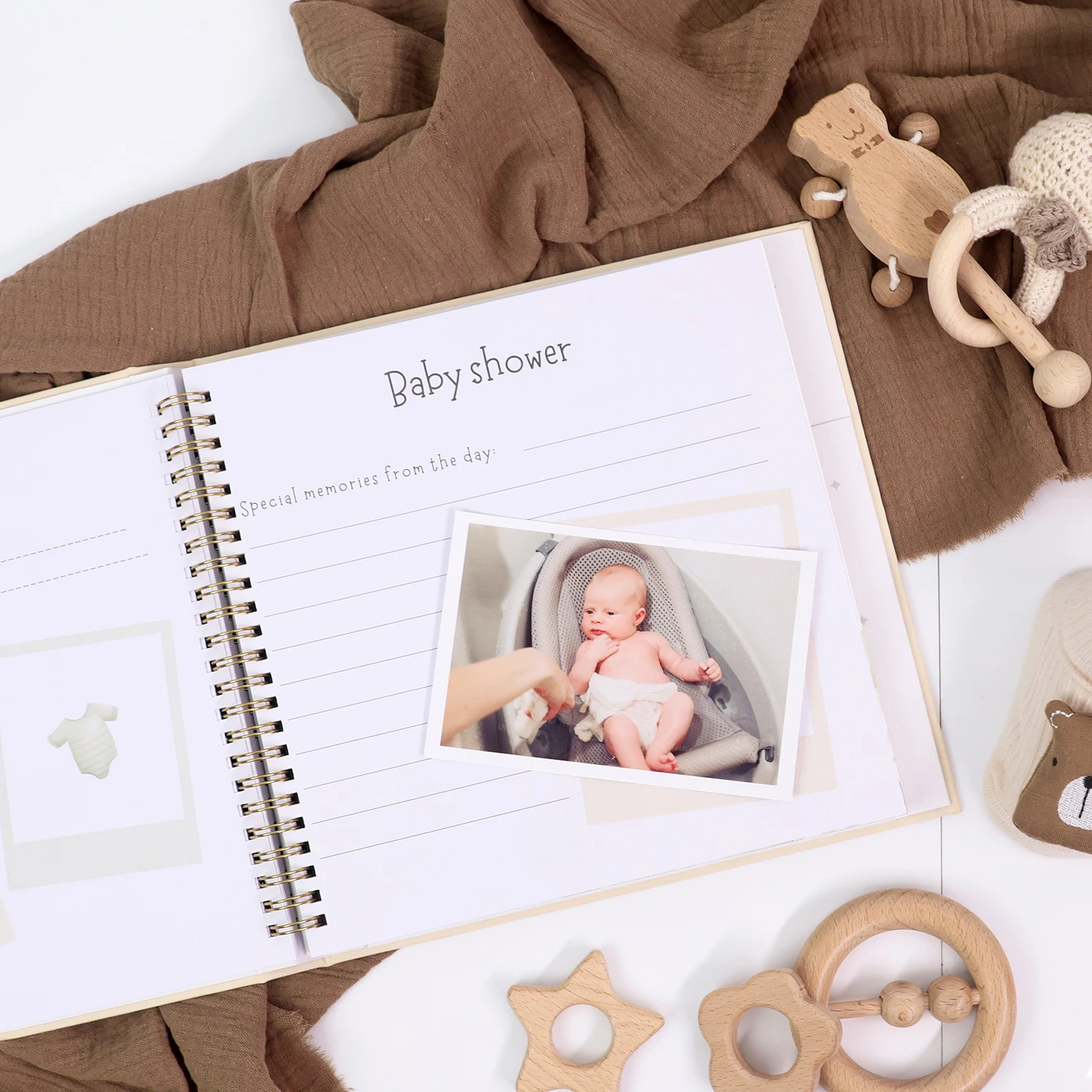 Baby Pregnancy Memory Book Animal Design Keepsake Record Growth First Year Milestone Journal Scrapbook Album for New Parents