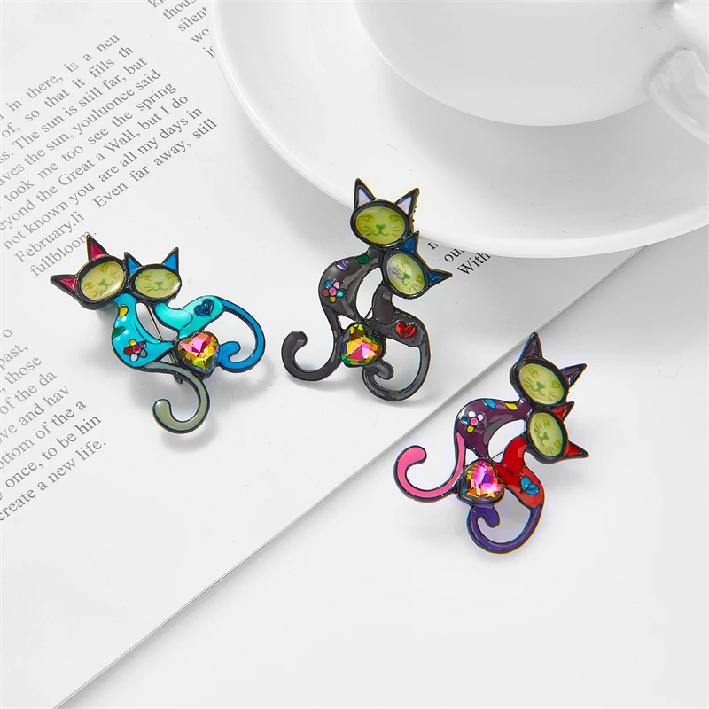 YAOLOGE Two Enamel Cat Heart Zircon Brooches For Women Kids 3-color Animal Pet Party Casual Office Brooch Pins Accessories Gifts