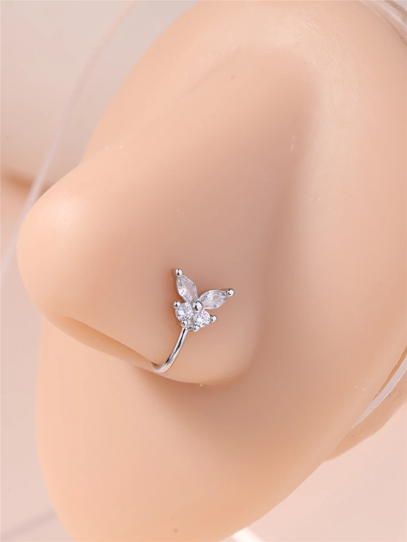 1Pc Fashion Butterfly Shape CZ Faux Nose Rings for Women Gold Color Nose Cuff Non Piercings Faux Body Jewelry