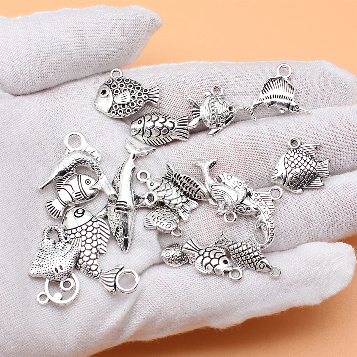 21pcs Antique Silver Color Small Fish Clownfish Goldfish Tuna Shark Charms Collection, 21 Styles, 1 of Each