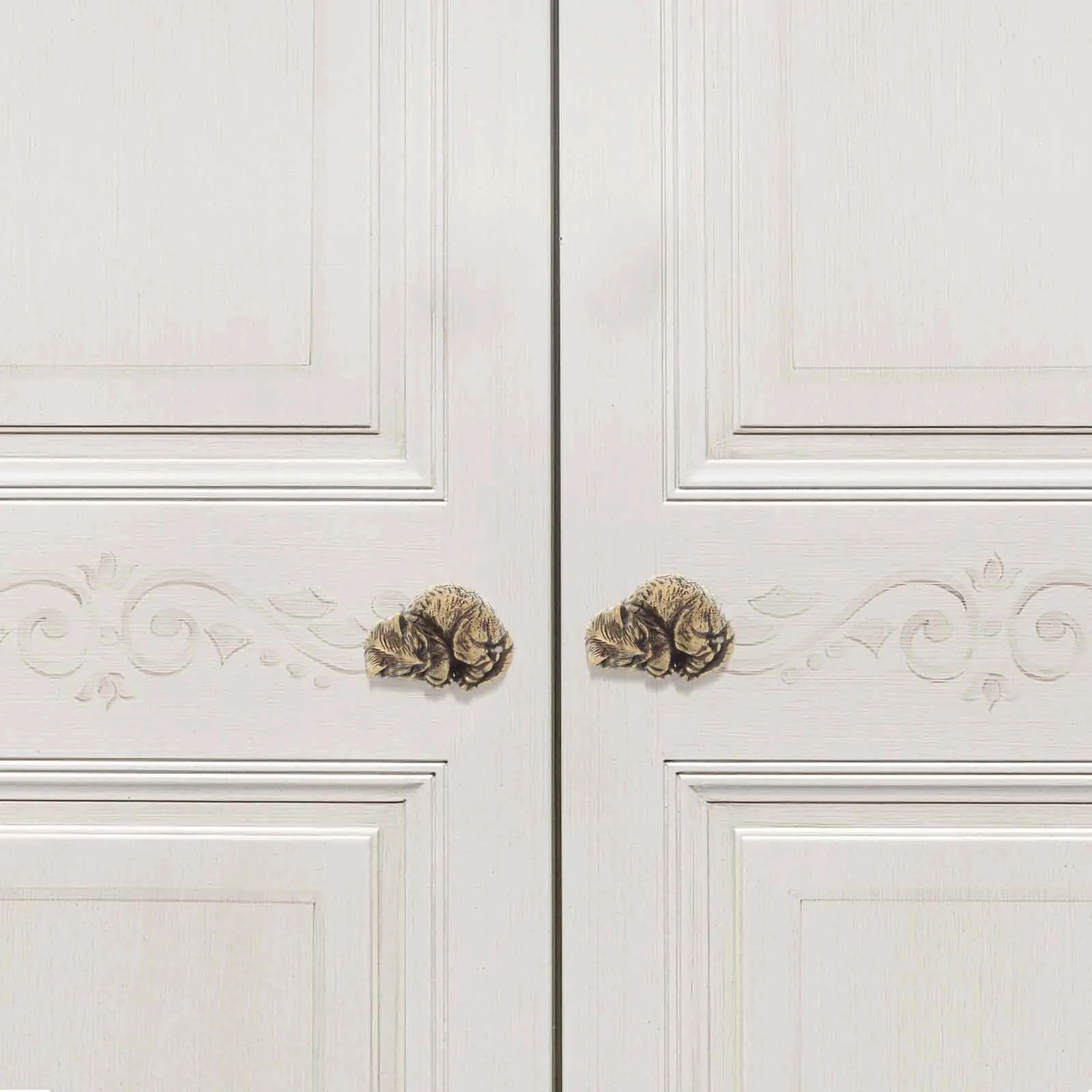 

Golden Brass Door Handle Cat Shape Design Cabinet Drawer Pull Vintage Decorative Knobs Elegant Kitchen Hardware