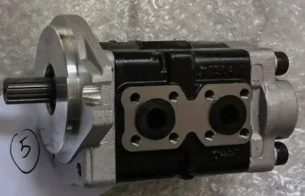 Kubota Tractor M7040 Spare Parts  Gear Hydraulic Pump Gear Pump 3K021-82200
