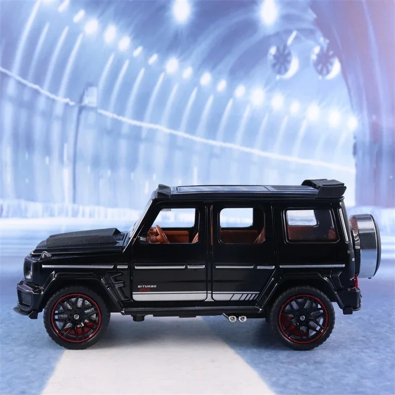 1:32 Mercedes Benz BRABUS G800 BIG G Diecast Metal Alloy Model car Sound Light Pull Back Collection Kids Toy Gifts F514