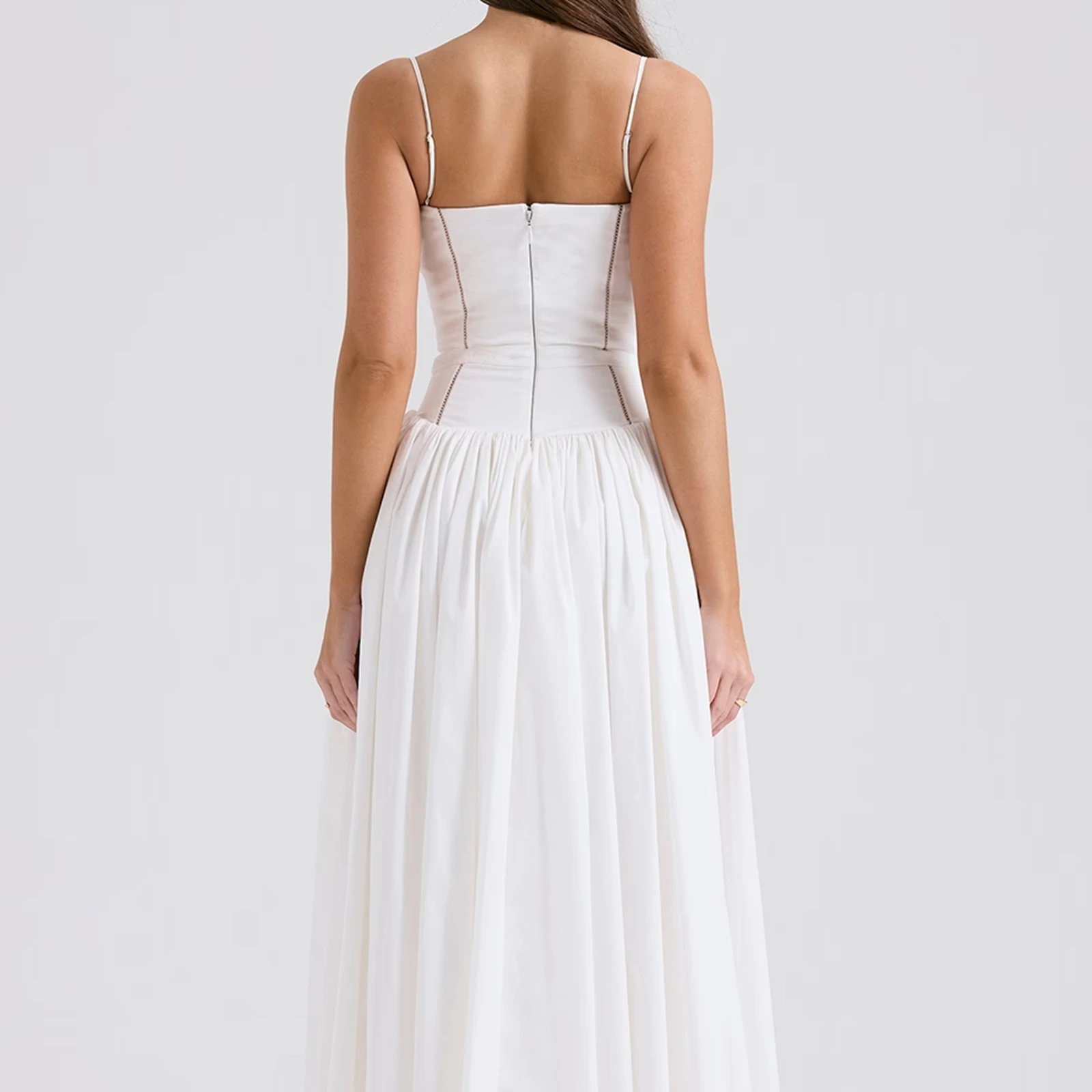 女性の夏のロングキャミドレスノースリーブフラワープリントドレスビーチ休暇パーティー日常着アウトドアアクティビティストリート