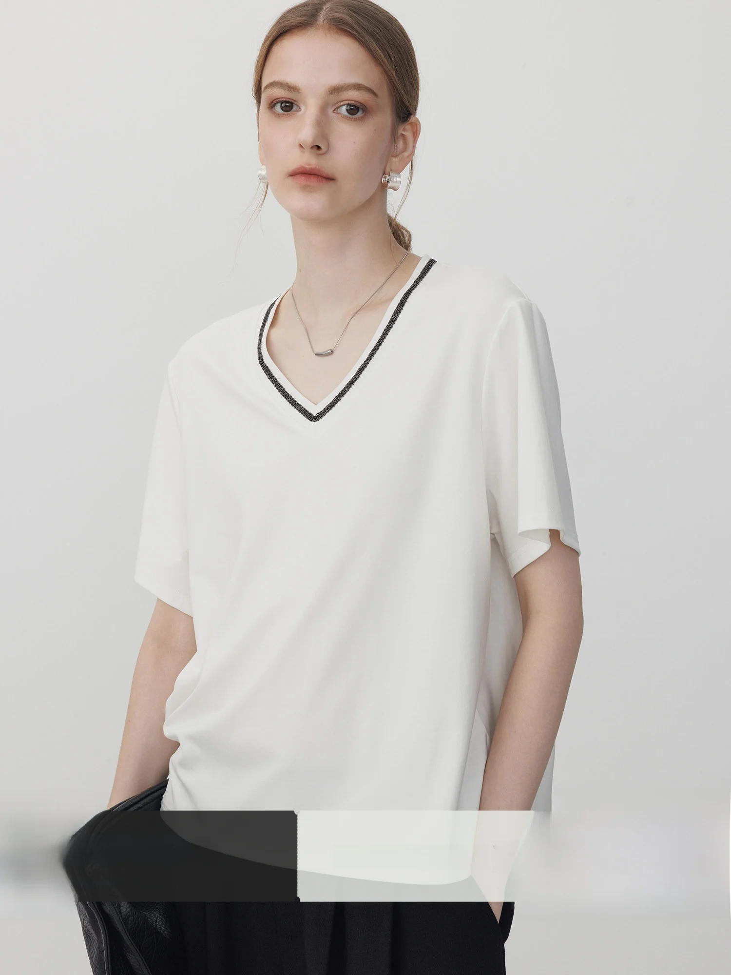 

Summer New Anti-Wrinkle Double-Sided V-Neck Loose Fit Ladies T-Shirt Silk-Like Comfortable Cotton Blend Casual Wear
